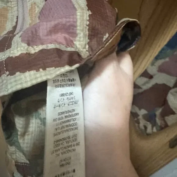 Patagonia rain jacket size small - Picture 4 of 11